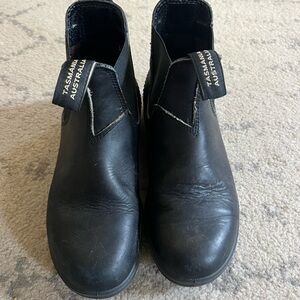 Blundstone Black Leather Ankle Boots